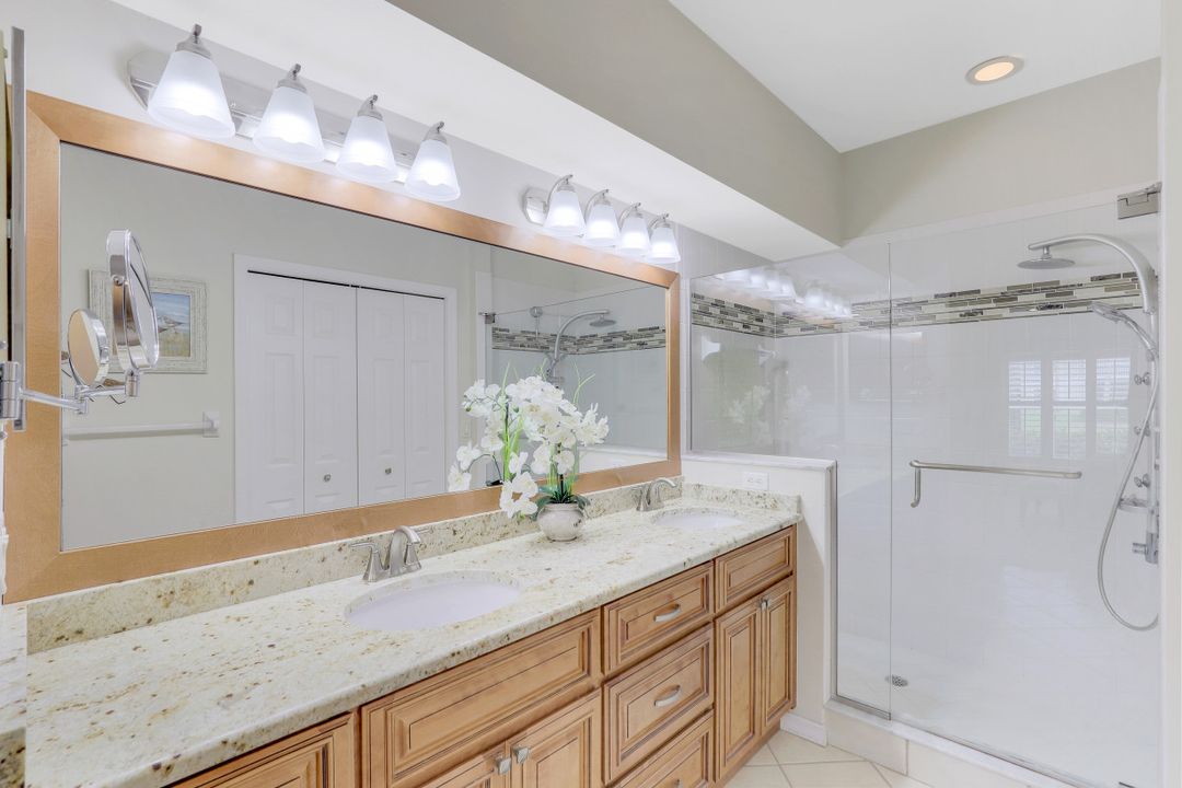 5230 Birmingham Dr #102, Naples, FL 34110