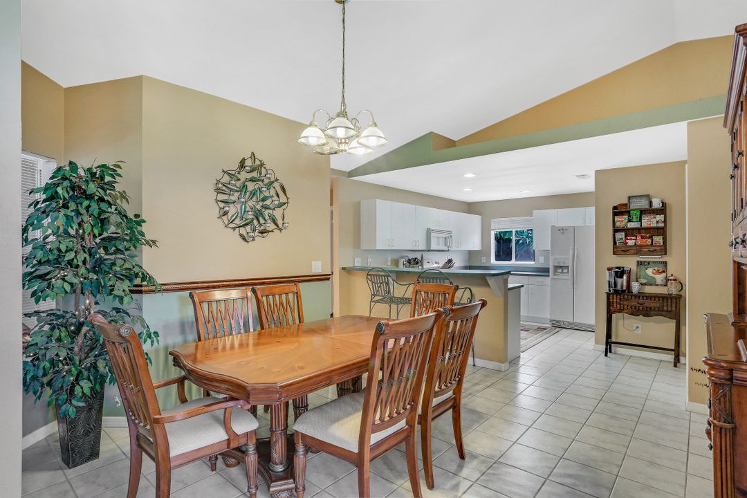 2254 SW 4th St, Cape Coral, FL 33991