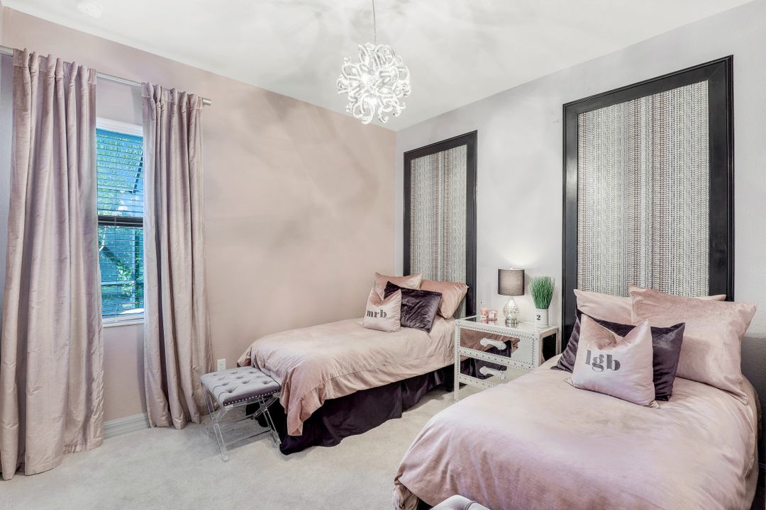 28544 Longford Ct, Bonita Springs, FL 34135