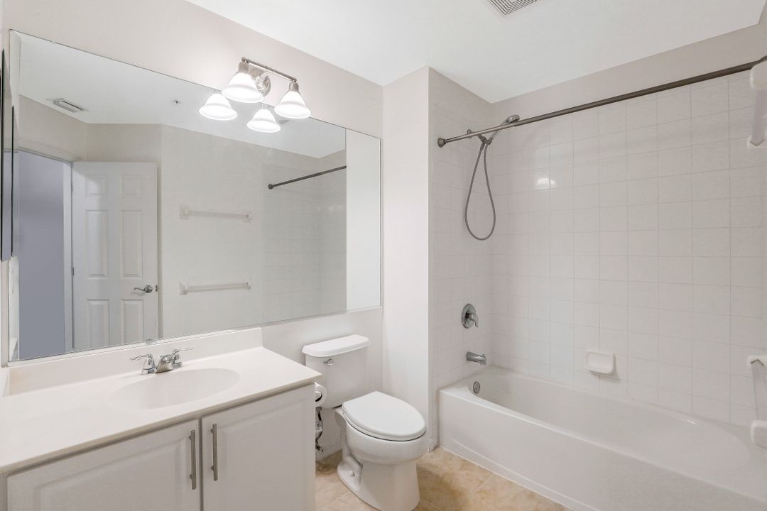 15918 Marcello Cir, Naples, FL 34110