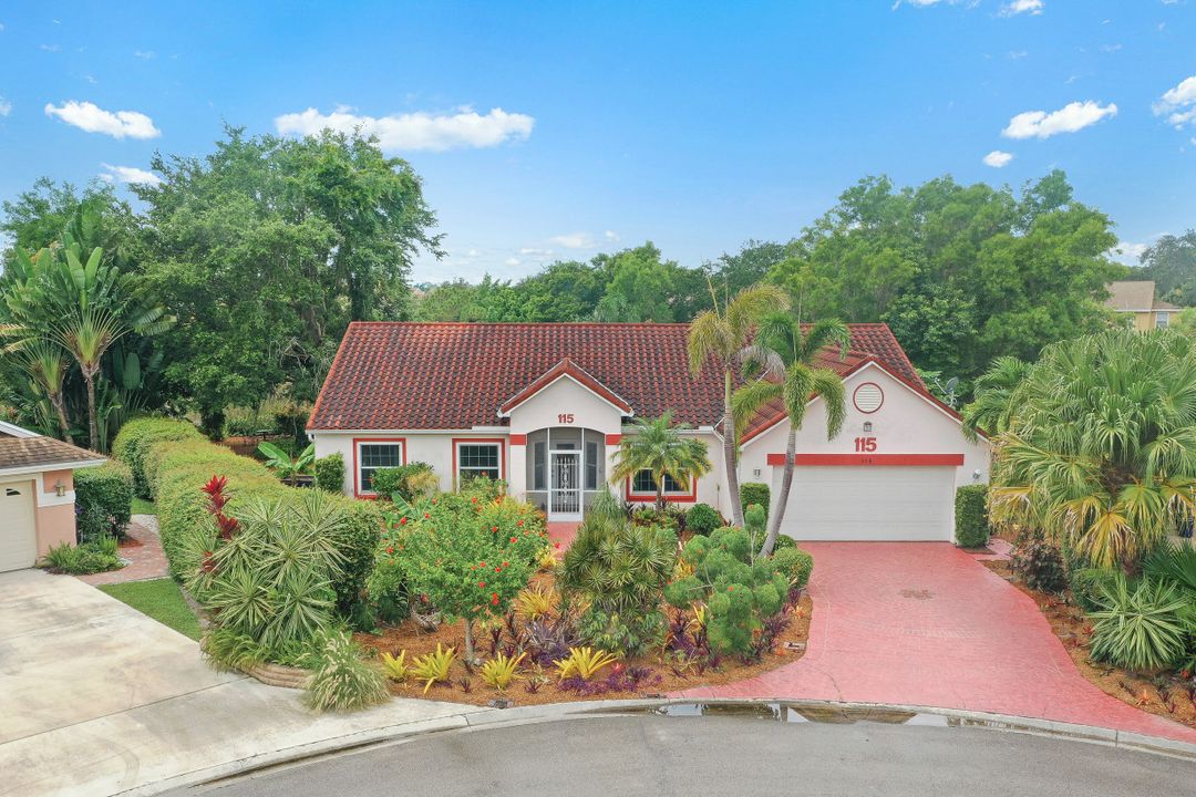 115 Plantation Cir, Naples, FL 34104