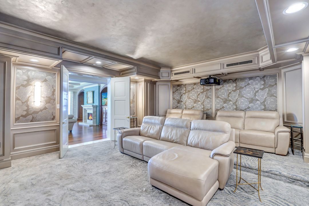 4101 Gulf Shore Blvd N #PH-3, Naples, FL 34103