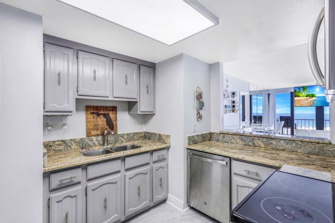 180 Seaview Ct #1009, Marco Island, FL 34145