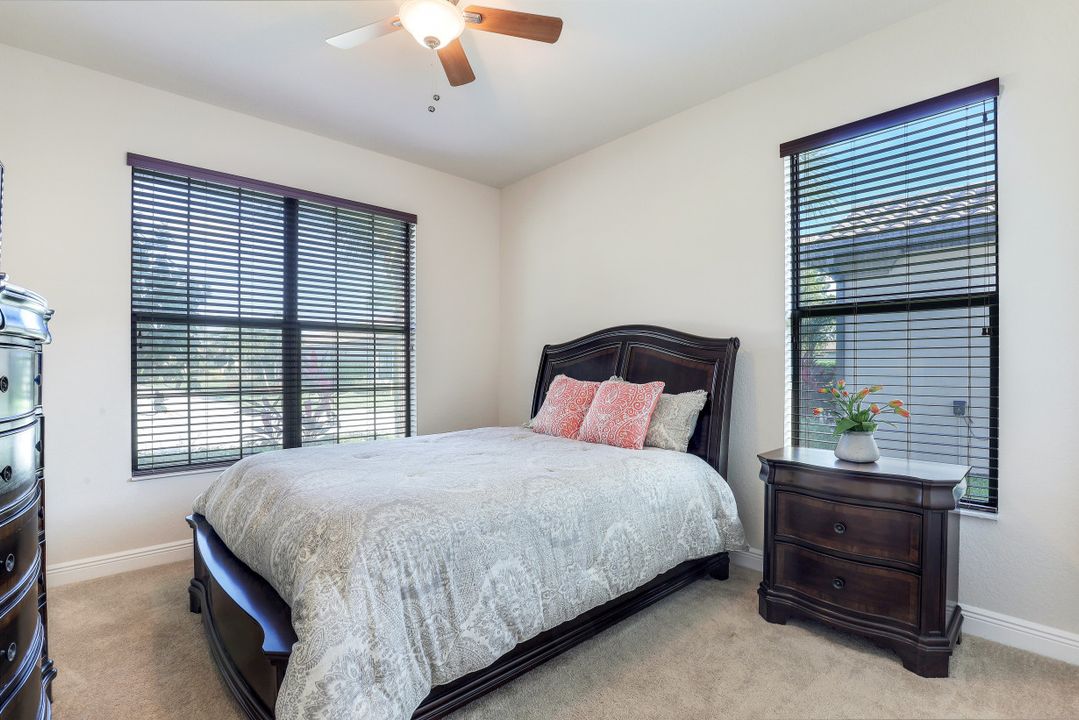 9880 Alhambra Ln, Bonita Springs, FL 34135