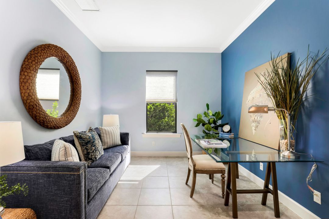 9155 Trivoli Ter, Naples, FL 34119