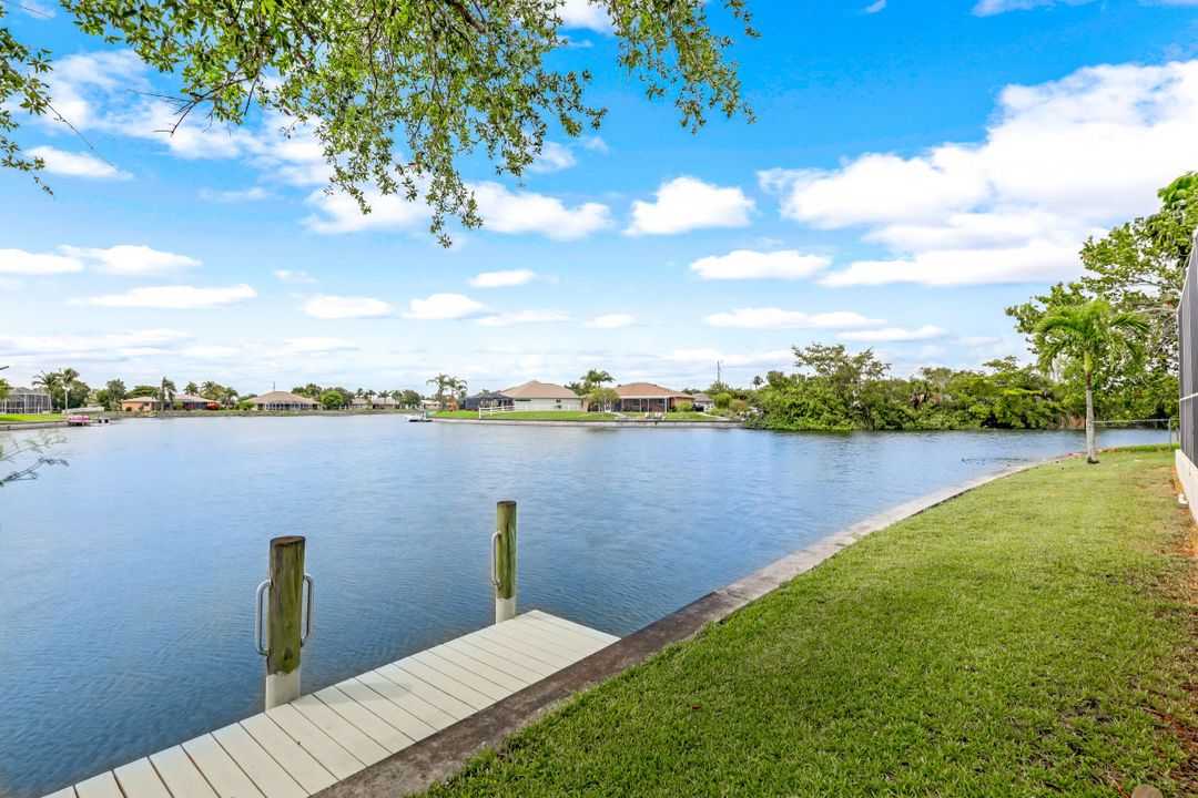 118 NE 21st Ave, Cape Coral, FL 33909