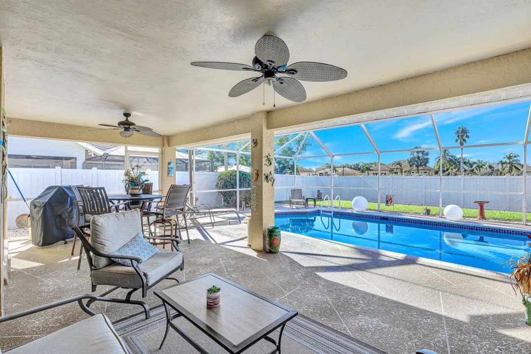 1922 Cape Coral Pkwy W, Cape Coral, FL 33914