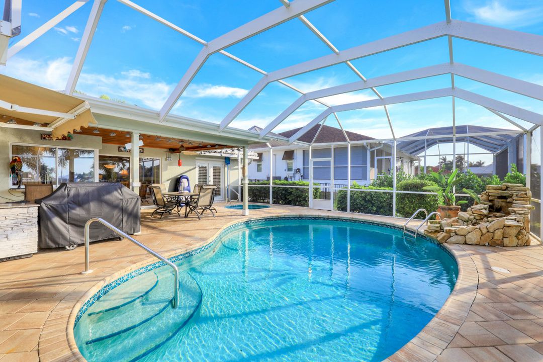 1552 Buccaneer Ct, Marco Island, FL 34145