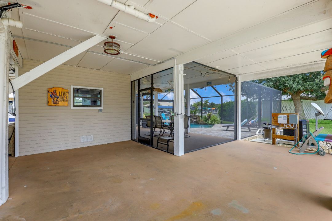 3668 Clipper Ln, Saint James City, FL 33956