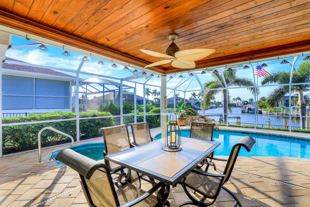 1552 Buccaneer Ct, Marco Island, FL 34145