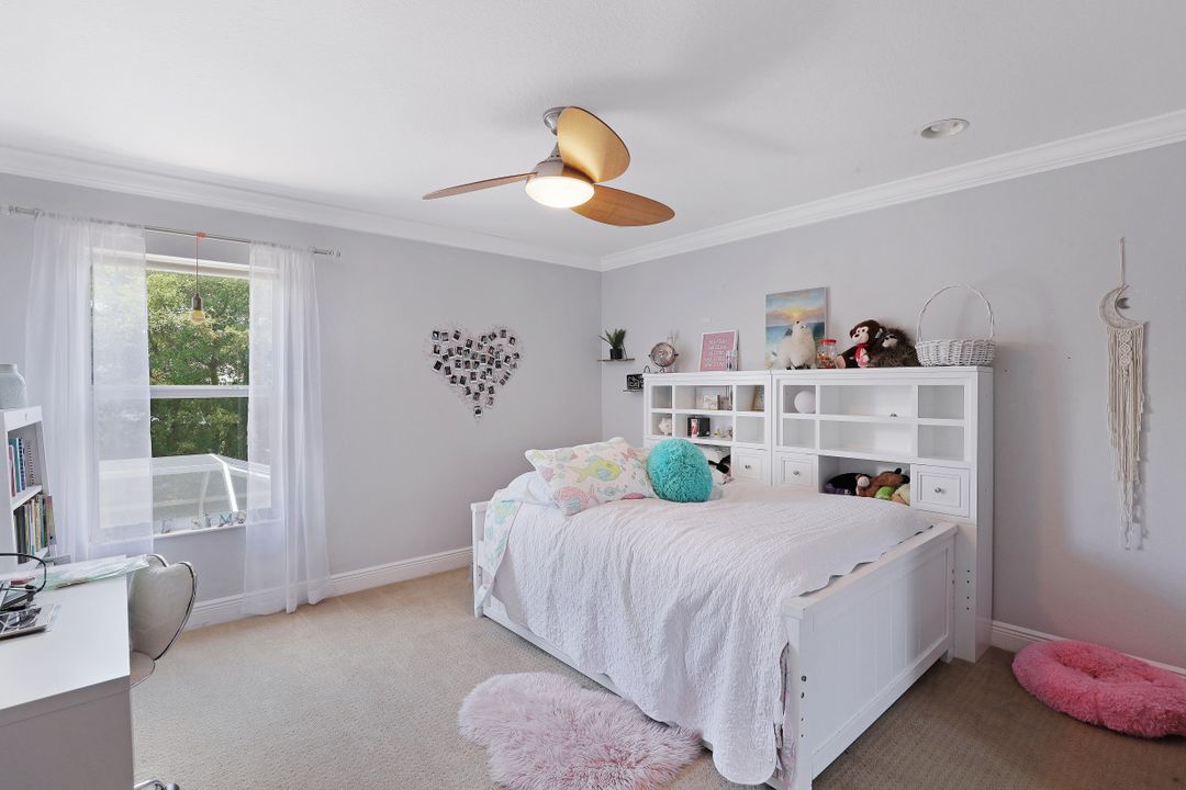 2545 Blackburn Cir, Cape Coral, FL 33991