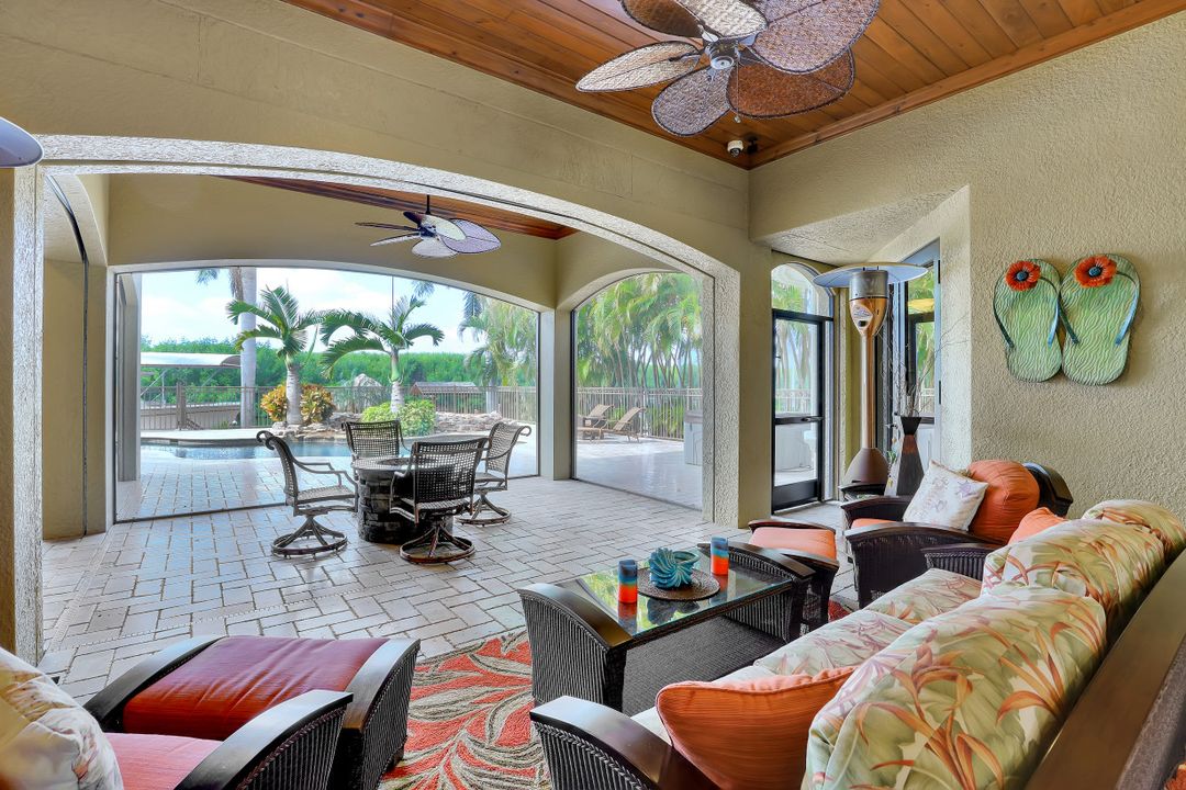 3840 Surfside Blvd, Cape Coral, FL 33914