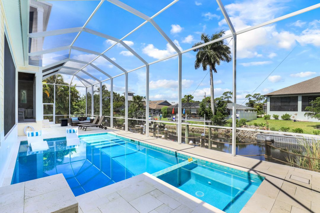 27050 Flamingo Dr, Bonita Springs, FL 34135