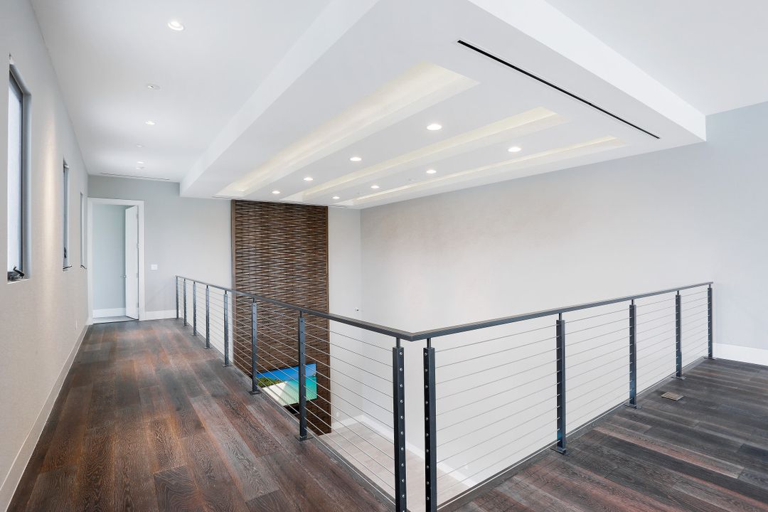 625 Fairway Terrace, Naples, FL 34103