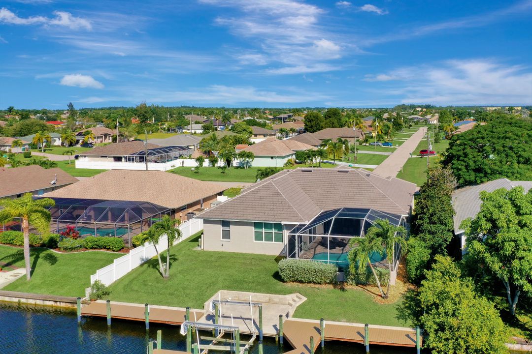 2314 SW 31st Ln, Cape Coral, FL 33914