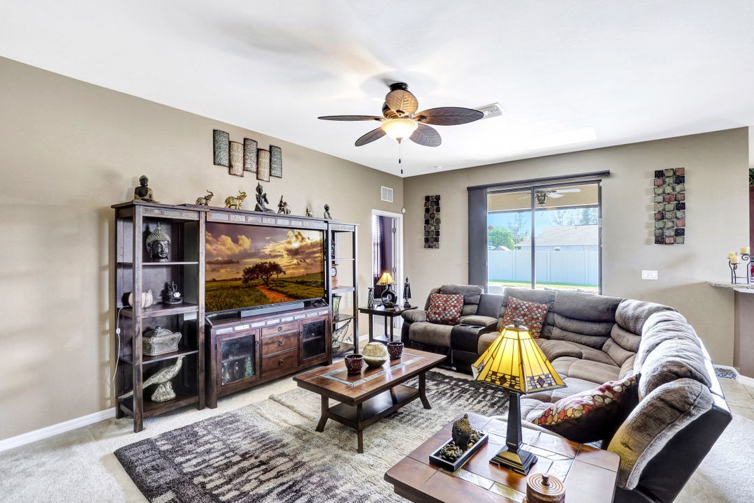 3216 SW 11th Ave, Cape Coral, FL 33914