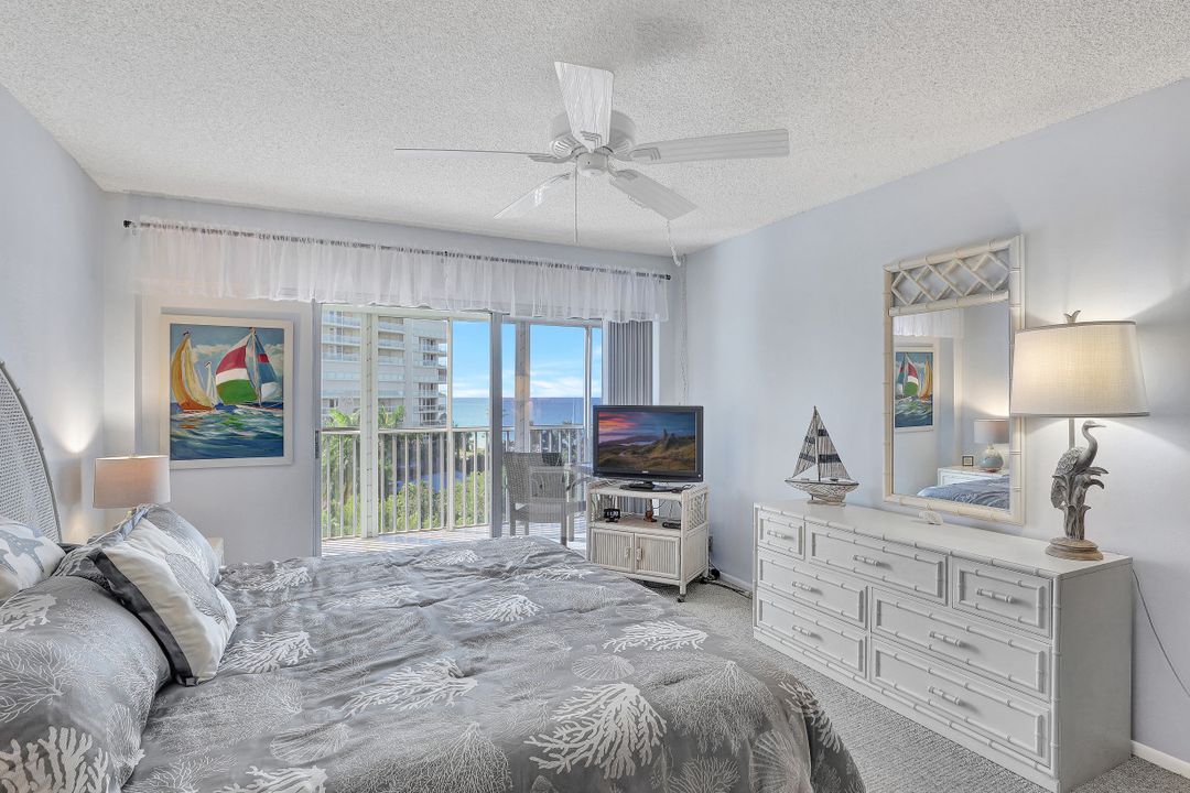 1 Bluebill Ave #709, Naples, FL 34108