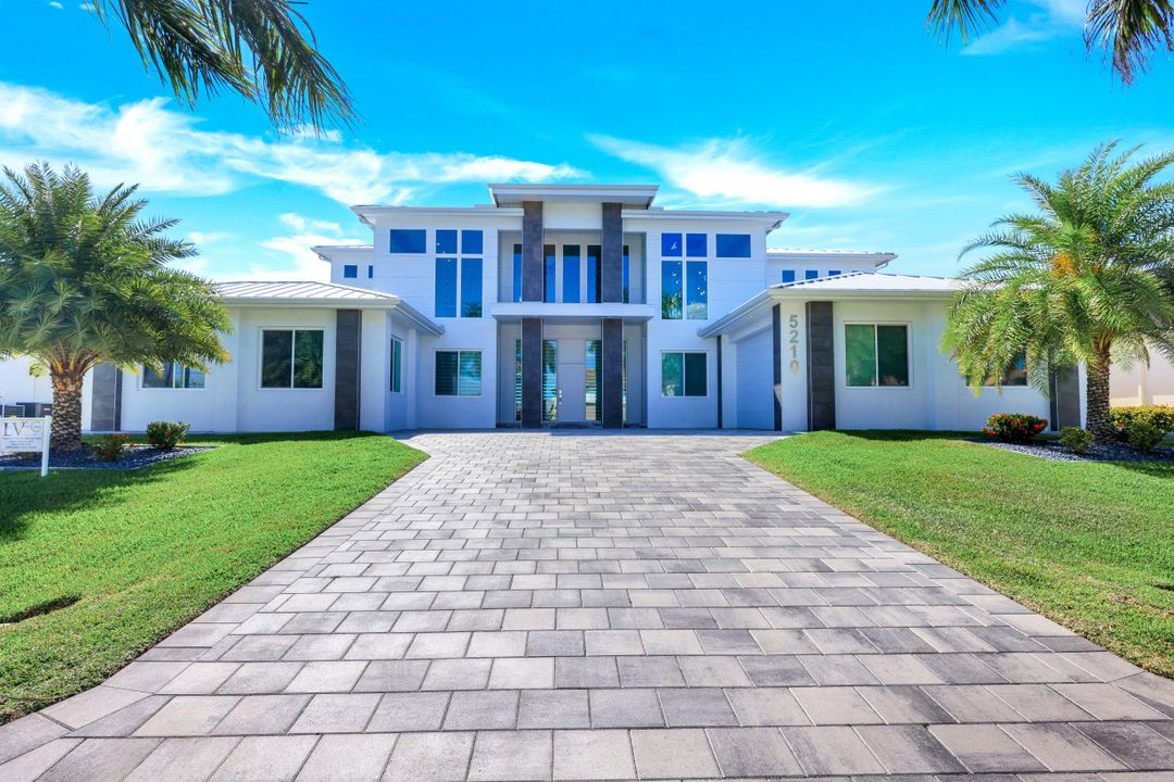 5210 SW 28th Pl, Cape Coral, FL 33914