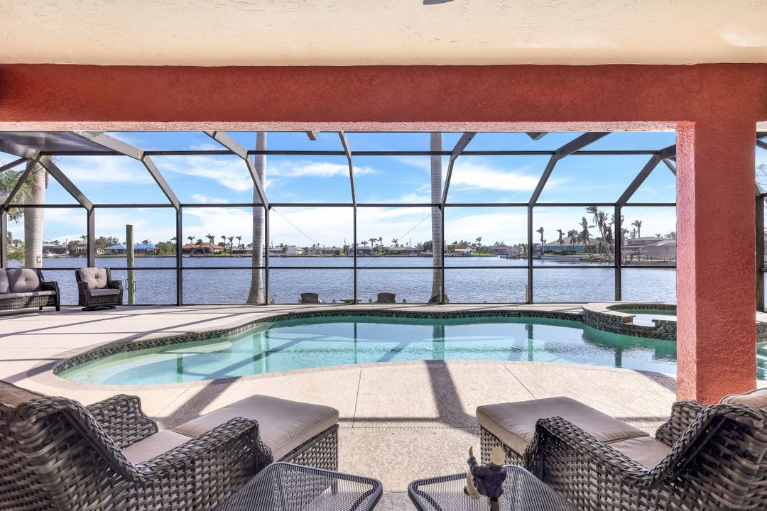 508 Cape Coral Pkwy W, Cape Coral, FL 33914