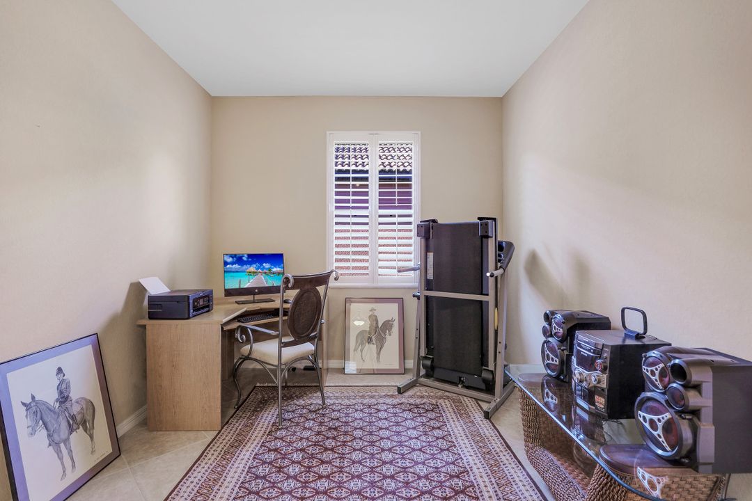 12168 Country Day Cir, Fort Myers, FL 33913