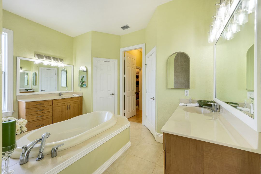 3081 Freedom Acres W, Cape Coral, FL 33993