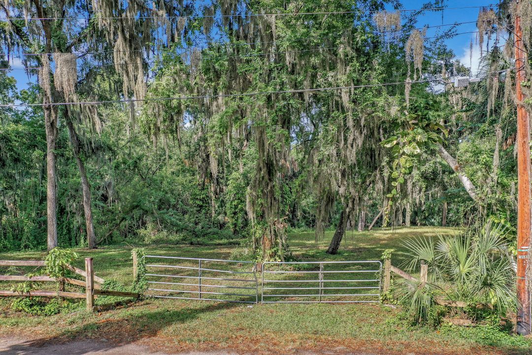 11110 Casa Loma Dr, Riverview, FL 33569