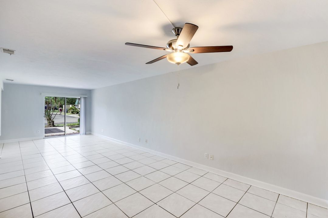 5860 Whiting Ct, Fort Myers, FL 33919