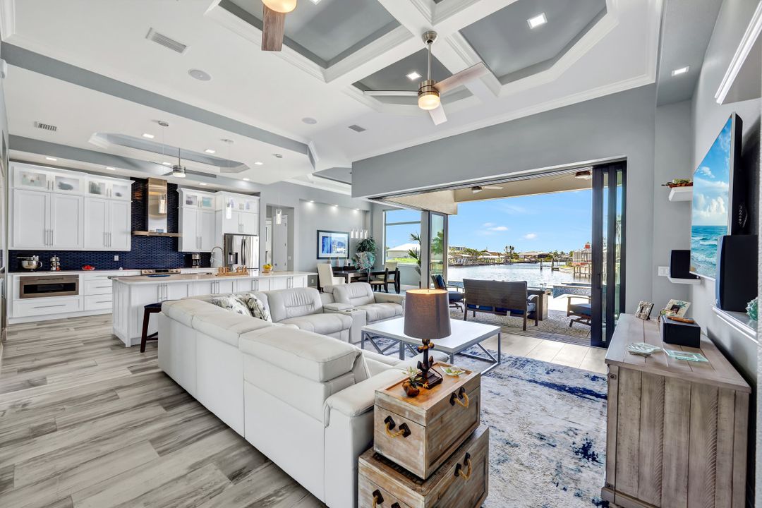 214 NW 32nd Pl, Cape Coral, FL 33993