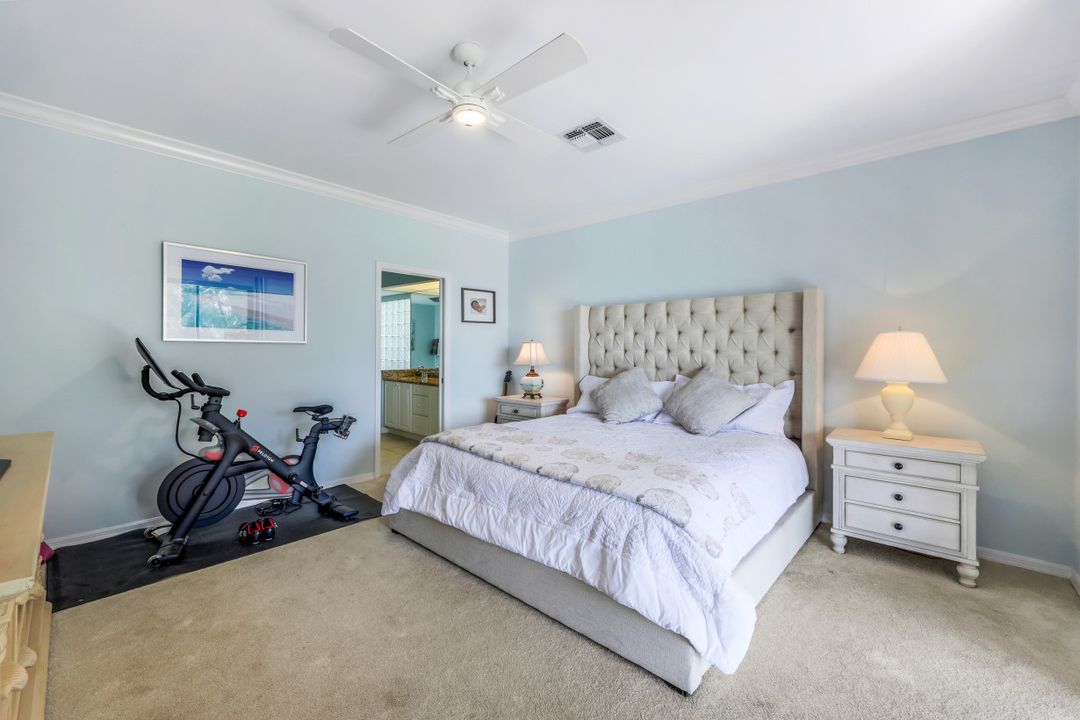 27155 Oakwood Lake Dr, Bonita Springs, FL 34134