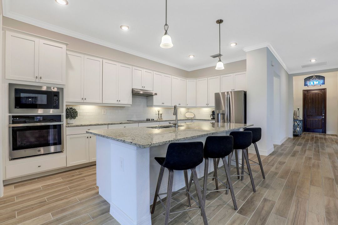 28081 Foxrock Ct, Bonita Springs, FL 34135