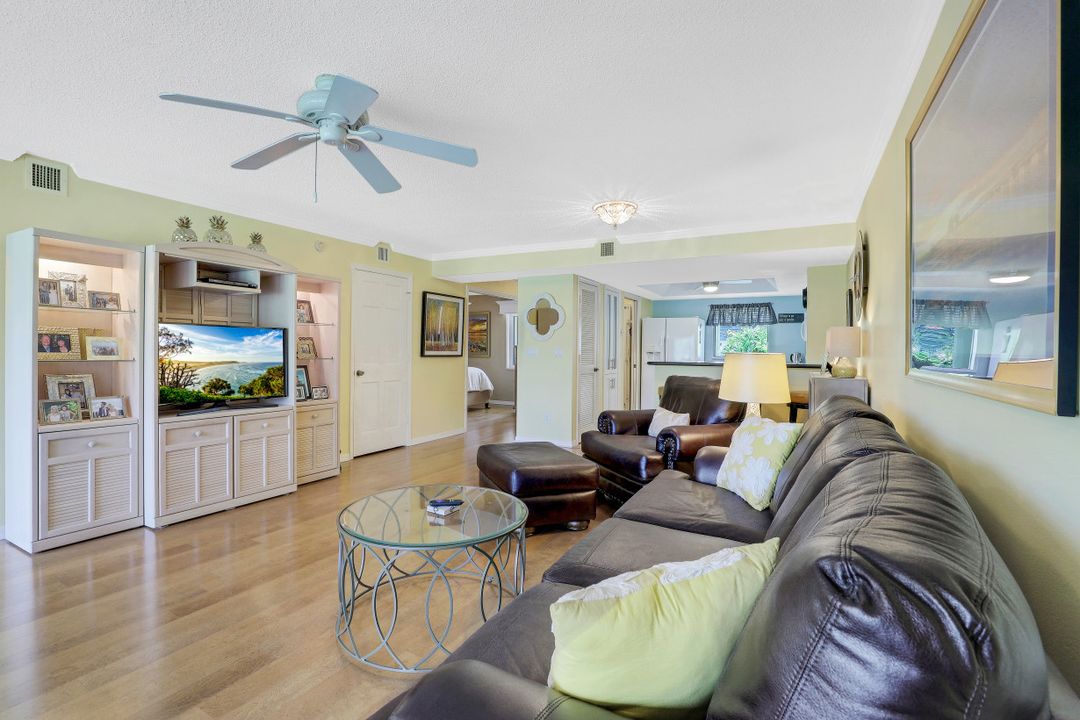 1624 Spoonbill Ln #A, Naples, FL 34105