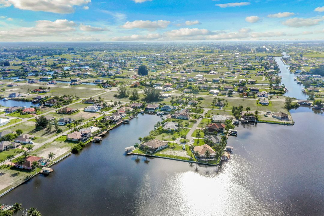 4101 NW 11th St, Cape Coral, FL 33993