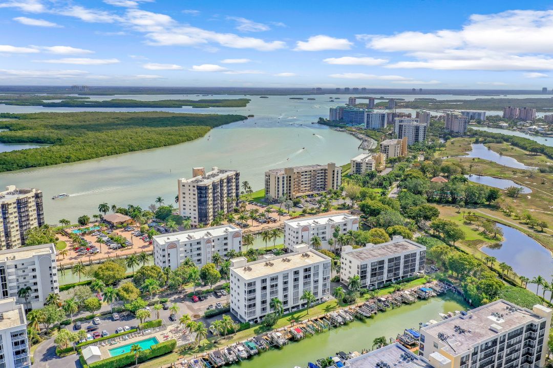 4361 Bay Beach Ln #124, Fort Myers Beach, FL 33931