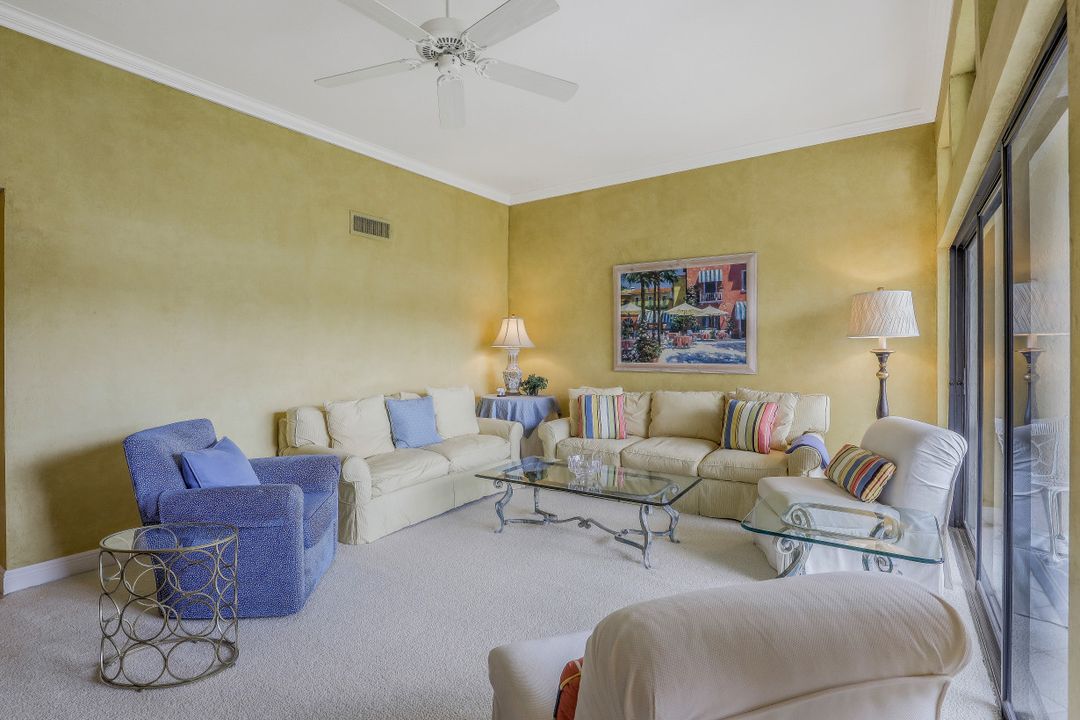 6525 Valen Way #202, Naples, FL 34108