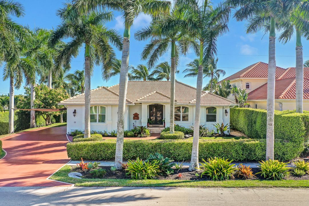 389 Colonial Ave, Marco Island, FL 34145