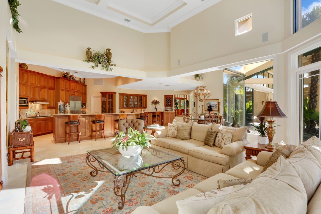 4309 Brynwood Dr, Naples, FL 34119