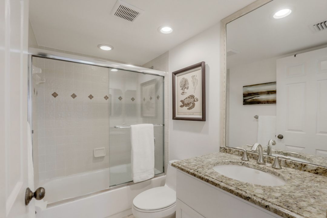 50 Seagate Dr #104, Naples, FL 34103