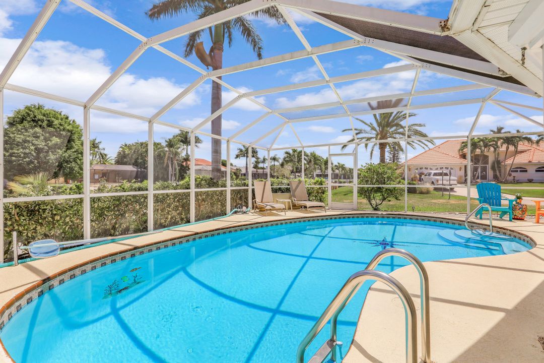 1927 SE 10th St, Cape Coral, FL 33990