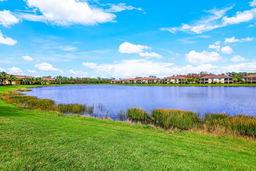 9517 Avellino Wy #2222, Naples, FL 34113