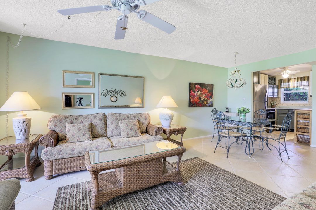 150 Turtle Lake Ct #103, Naples, FL 34105