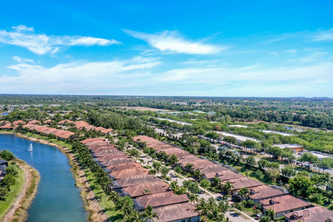 9073 Isla Bella Cir, Bonita Springs, FL 34135