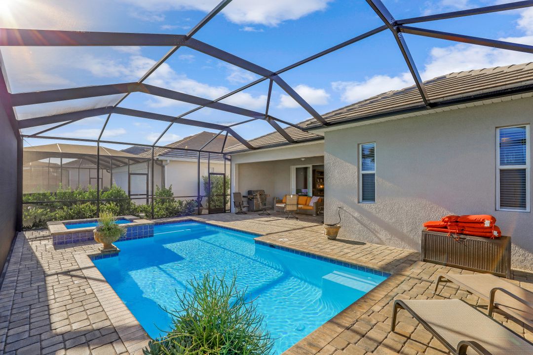 15272 Blue Bay Cir, Estero, FL 33913