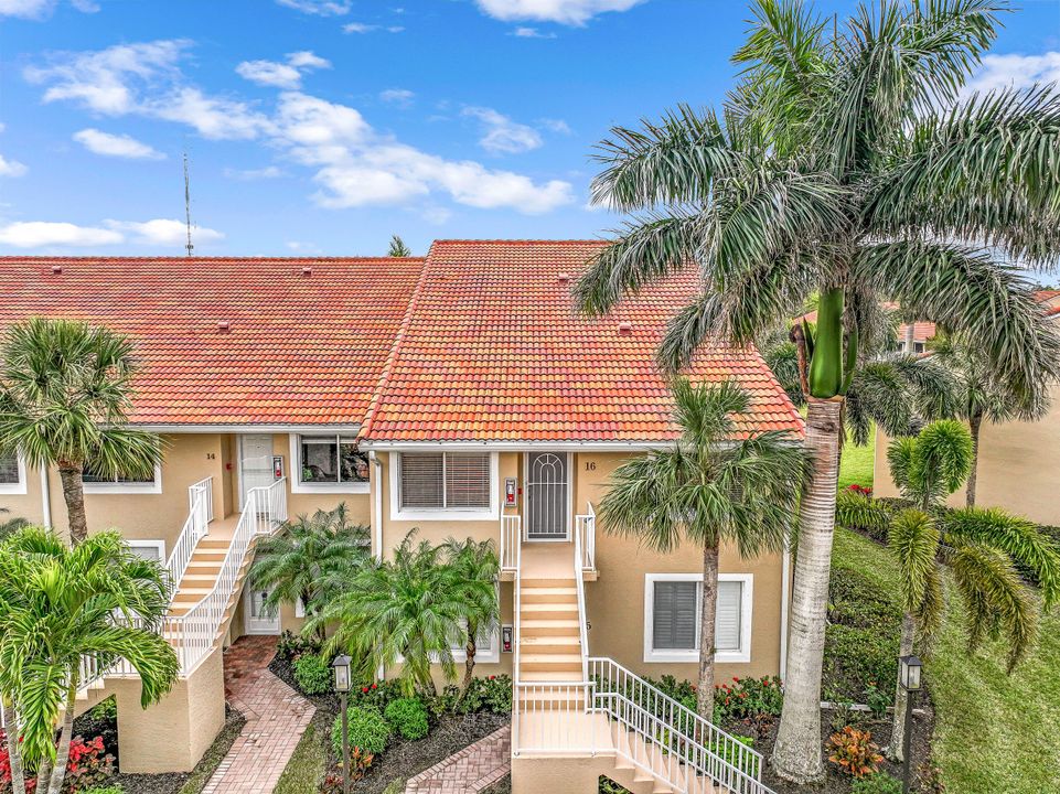 2386 Magnolia Ln #16, Naples, FL 34112