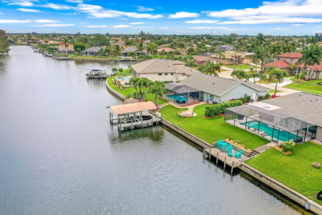 2307 SW 40th St, Cape Coral, FL 33914