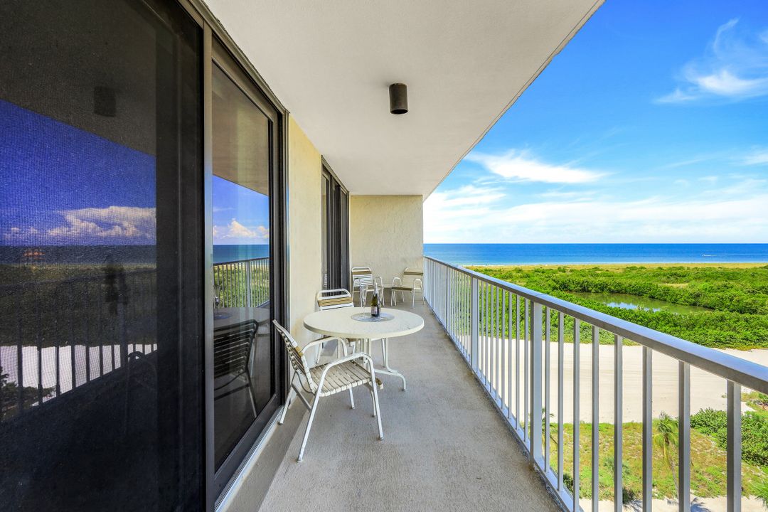 320 Seaview Ct #1210, Marco Island, FL 34145