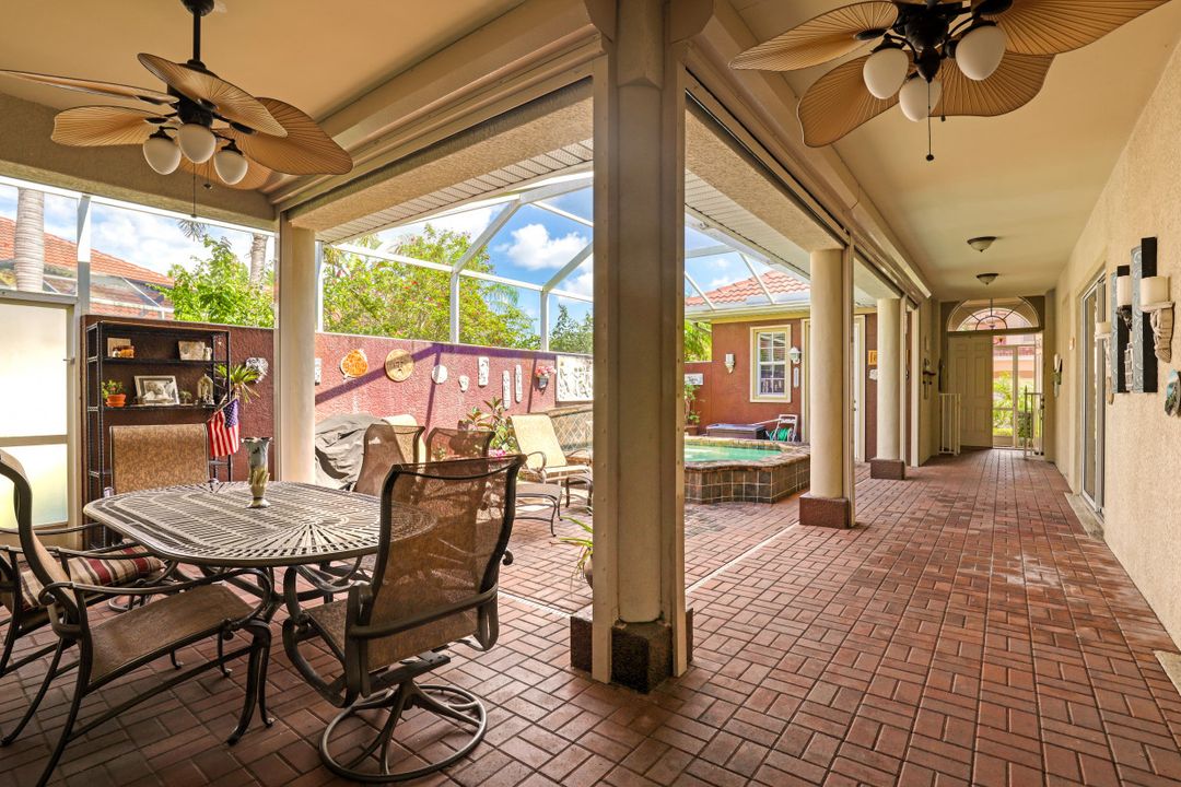 5520 Cheshire Dr, Fort Myers, FL 33912