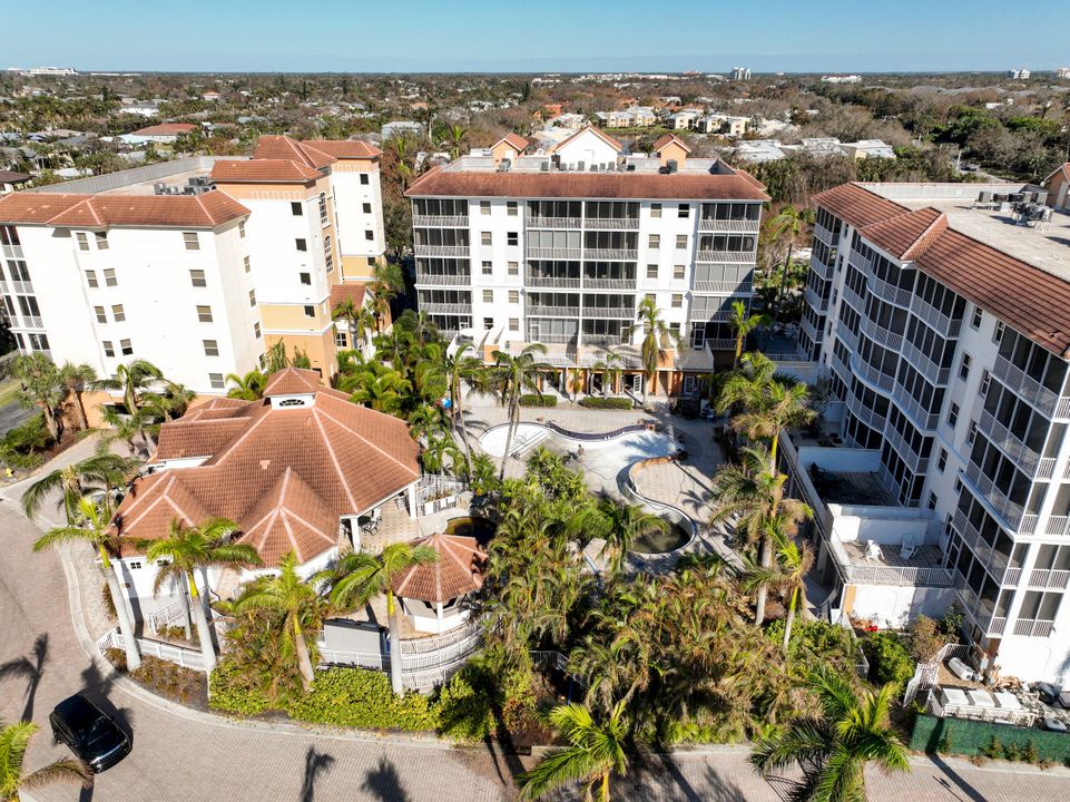 400 Flagship Dr, Naples, FL 34108