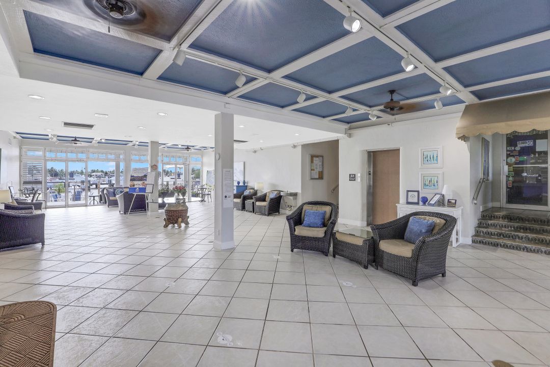 900 Broad Ave S #147, Naples, FL 34102