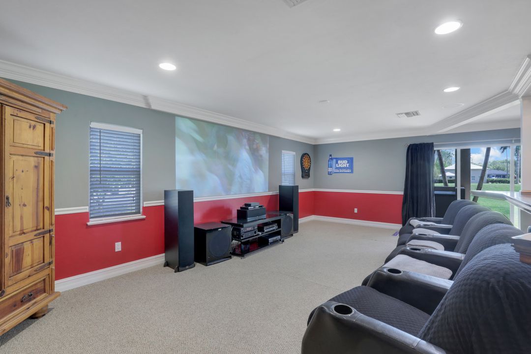 5660 Spanish Oaks Ln, Naples, FL 34119