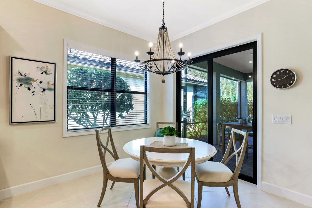 9345 Isla Bella Cir, Bonita Springs, FL 34135